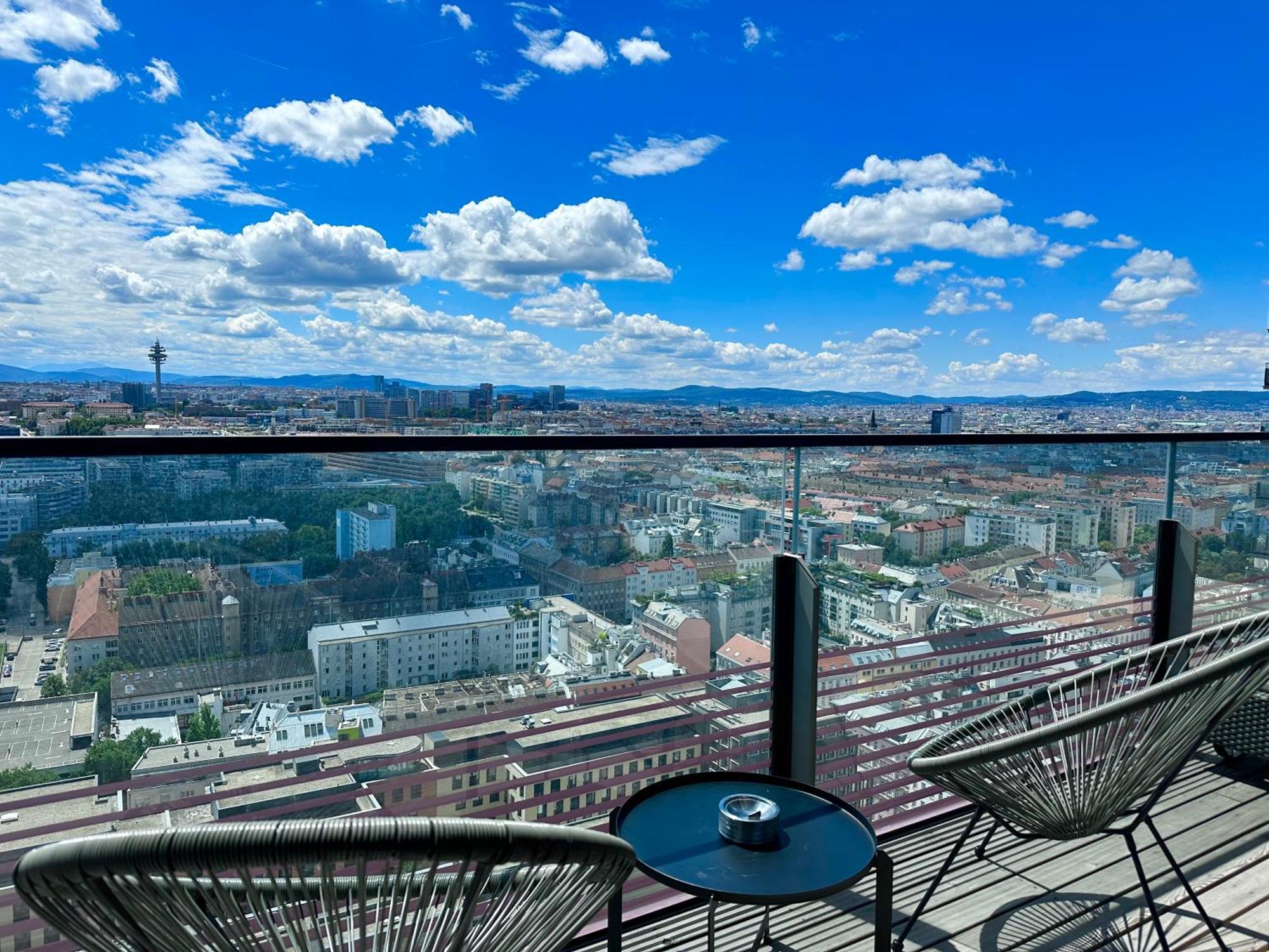Luxury Penthouse I Rooftop Pool I Self Check-In ウィーン エクステリア 写真